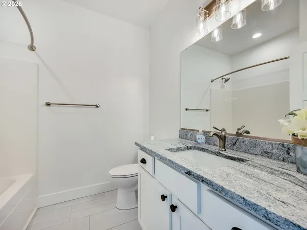 $674,900 | 35636 Bella Rdg Loop, Astoria, OR 97103