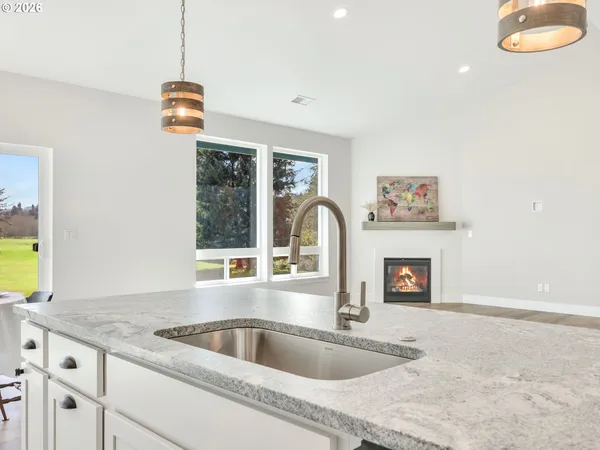 $674,900 | 35636 Bella Rdg Loop, Astoria, OR 97103