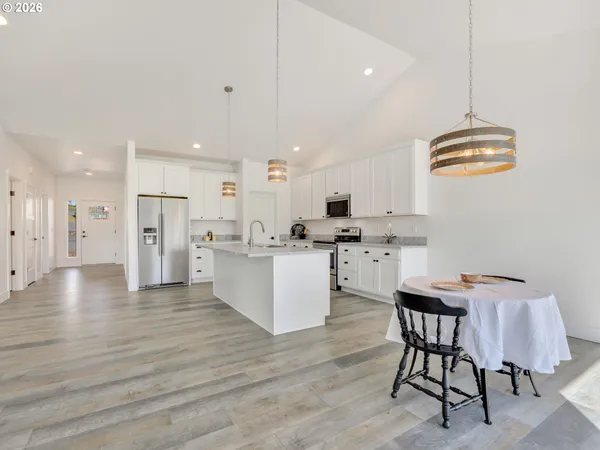 $674,900 | 35636 Bella Rdg Loop, Astoria, OR 97103