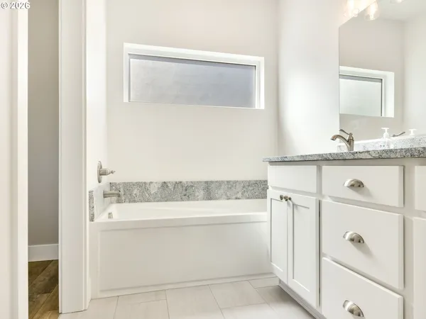 $674,900 | 35636 Bella Rdg Loop, Astoria, OR 97103