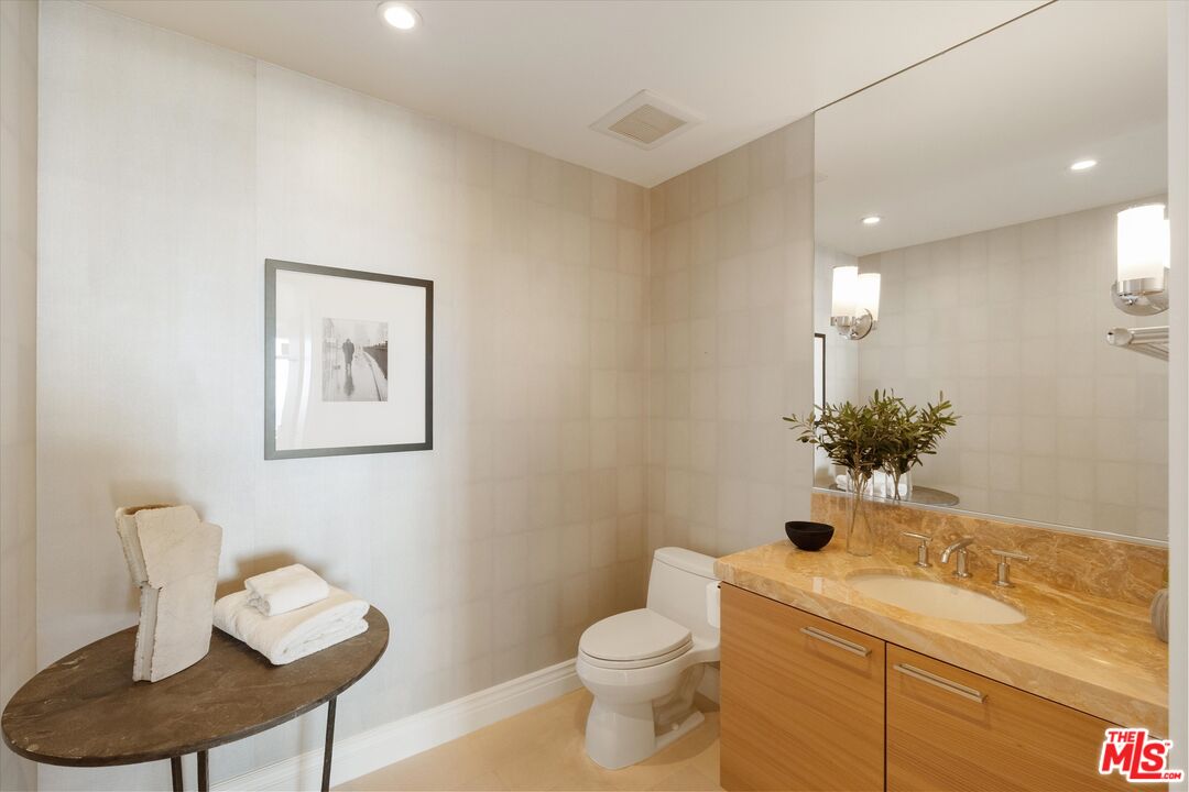 10776 Wilshire Boulevard, Unit 1904 Los Angeles, CA 90024 - Photo 17 of 26