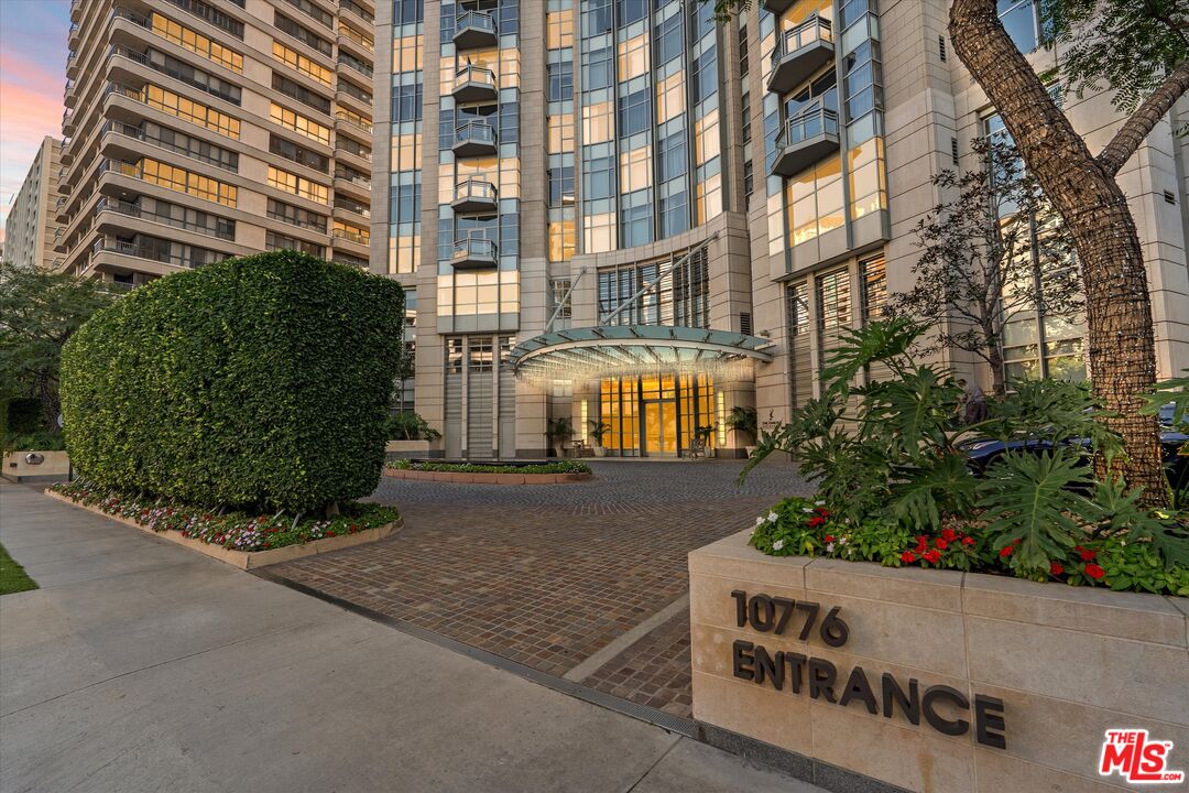 10776 Wilshire Boulevard, Unit 1904 Los Angeles, CA 90024 - Photo 19 of 26
