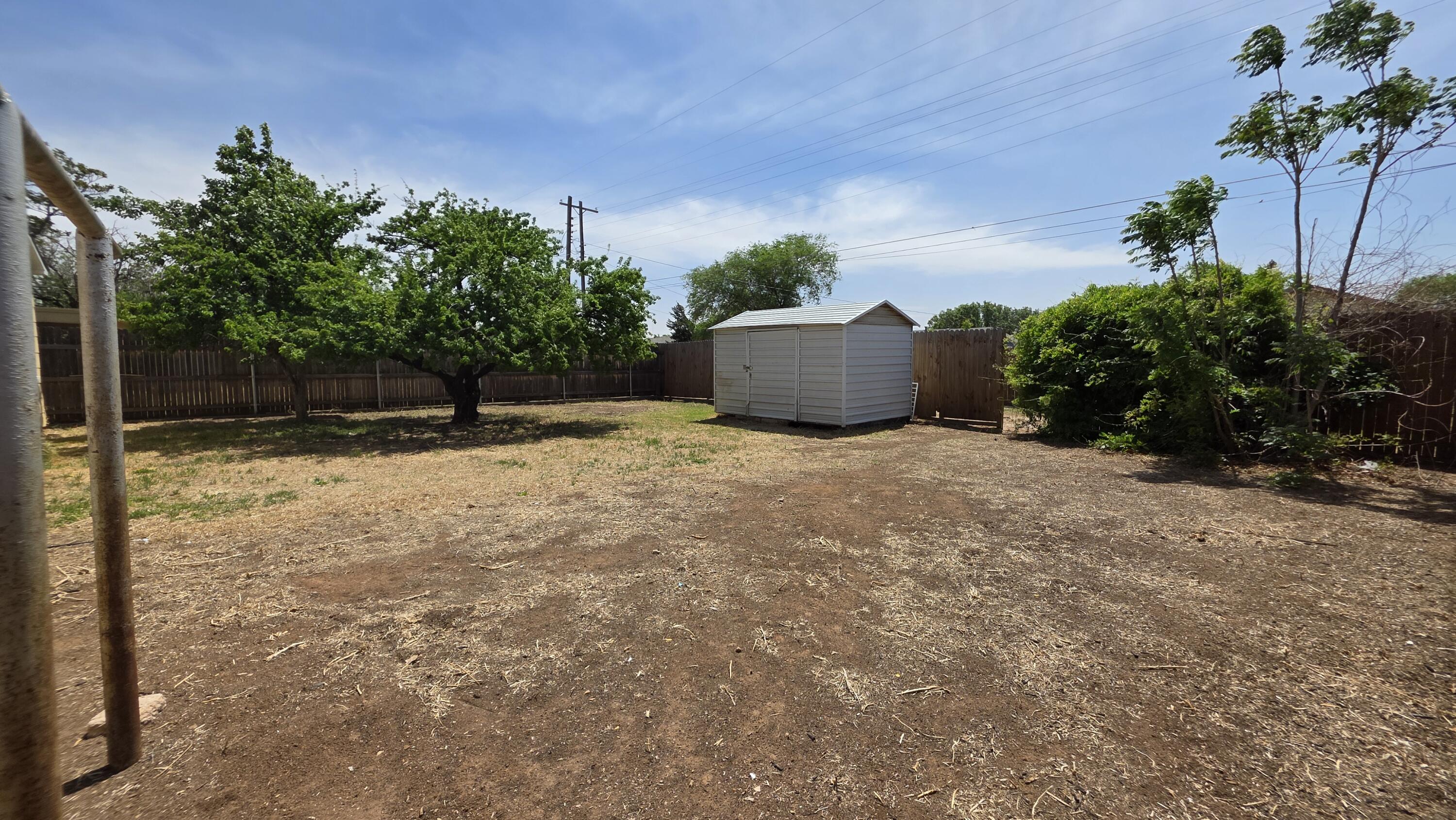 2403 38th Street Lubbock, TX 79412 - Photo 15 of 17