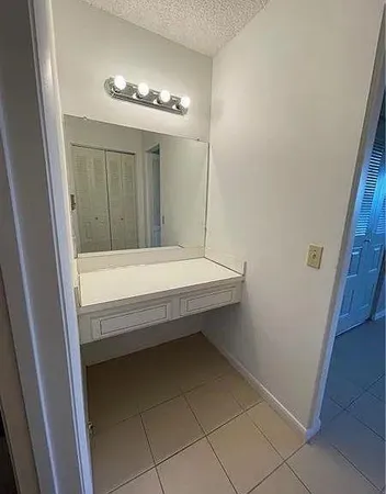 $1,800 | 3001 West Rolling Hills Circle, Unit 608, Davie, FL 33328