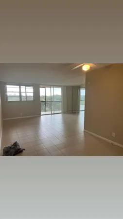 $1,800 | 3001 West Rolling Hills Circle, Unit 608, Davie, FL 33328