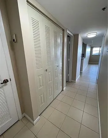 $2,000 | 3001 West Rolling Hills Circle, Unit 608, Davie, FL 33328