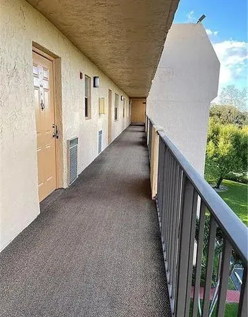 $1,800 | 3001 West Rolling Hills Circle, Unit 608, Davie, FL 33328