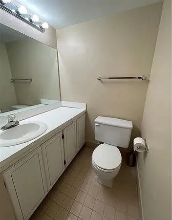 $2,000 | 3001 West Rolling Hills Circle, Unit 608, Davie, FL 33328