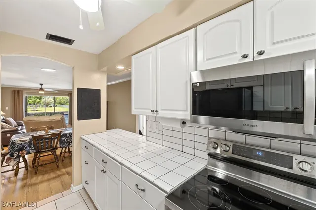 $179,000 | 909 Southeast 46th Lane, Unit 104, Cape Coral, FL 33904