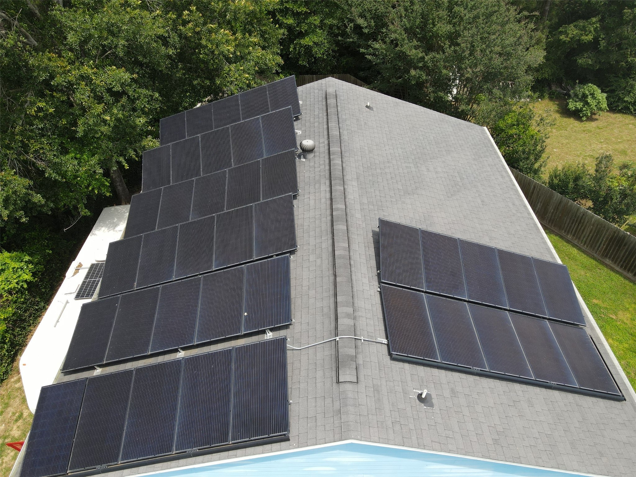 195 Rim Rock Road Onalaska, TX 77360 - Photo 2 of 45