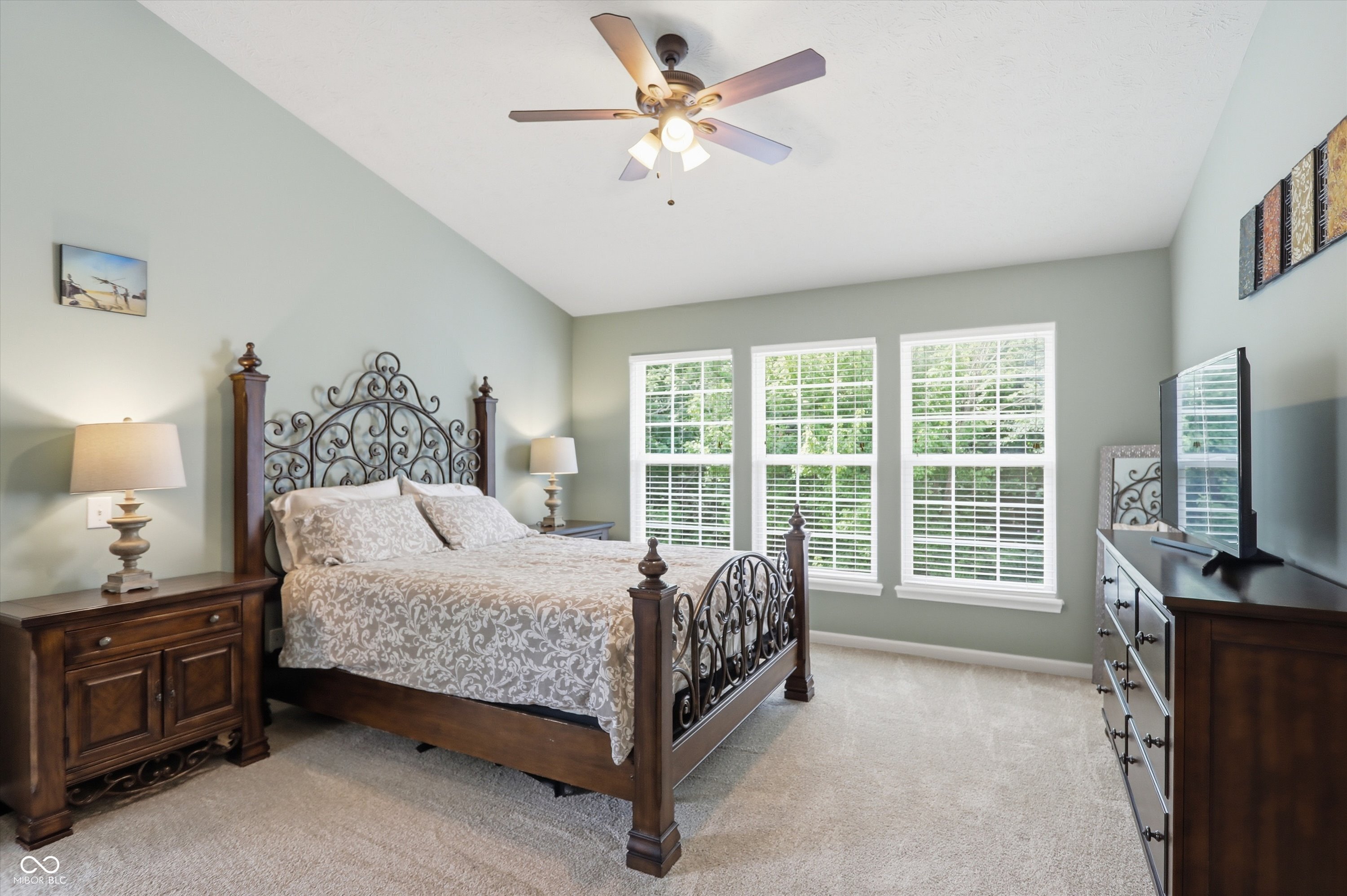 14401 Liverpool Place Fishers, IN 46037 - Photo 31 of 102