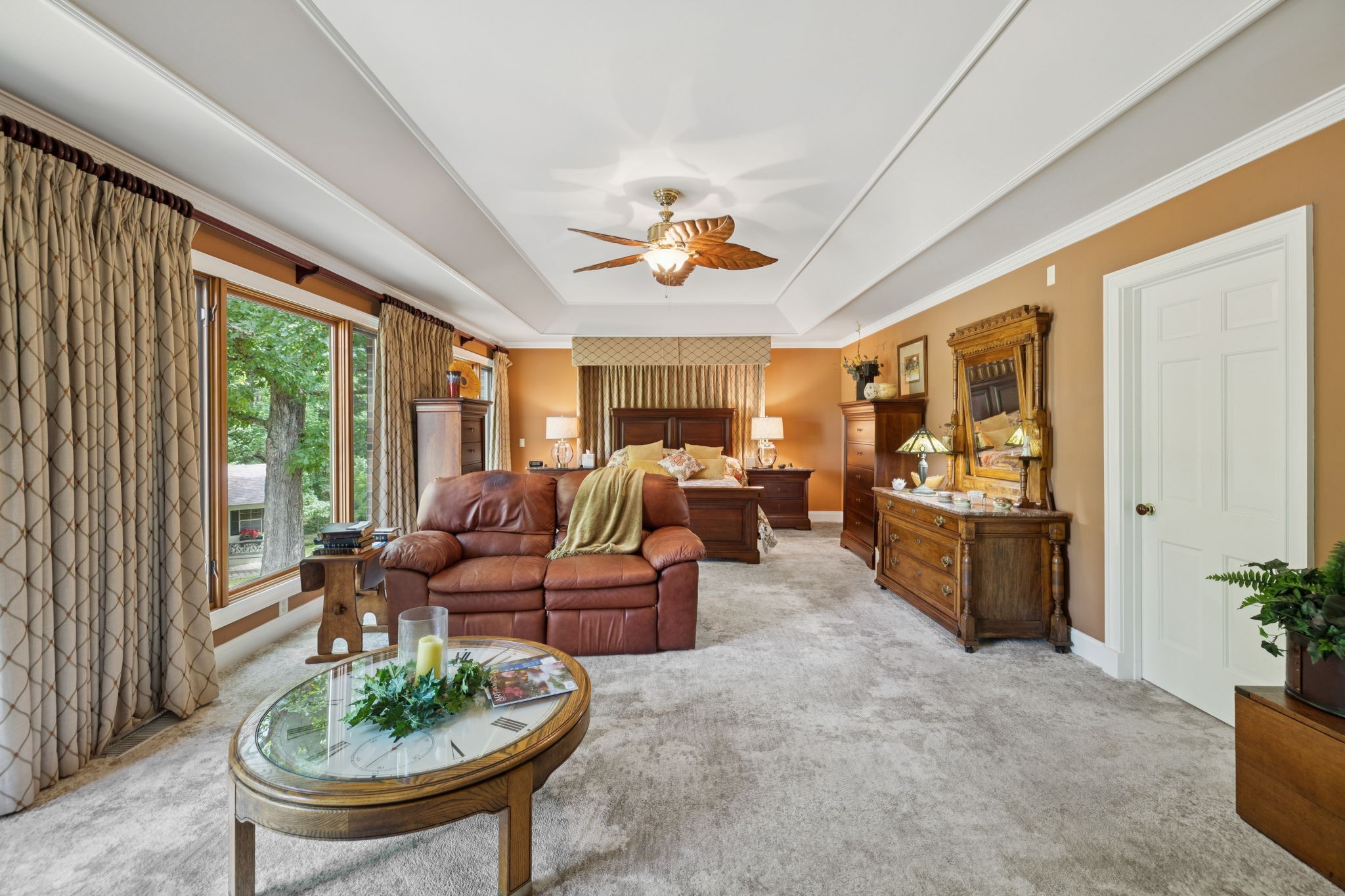 3225 Pinson School Road Greenbrier, TN 37073 - Photo 29 of 96 a living room with furniture potted plant and a large window