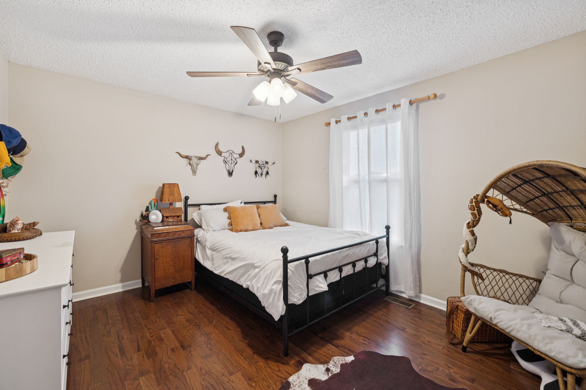 3225 Pinson School Road Greenbrier, TN 37073 - Photo 57 of 96 a bedroom with a bed and a ceiling fan