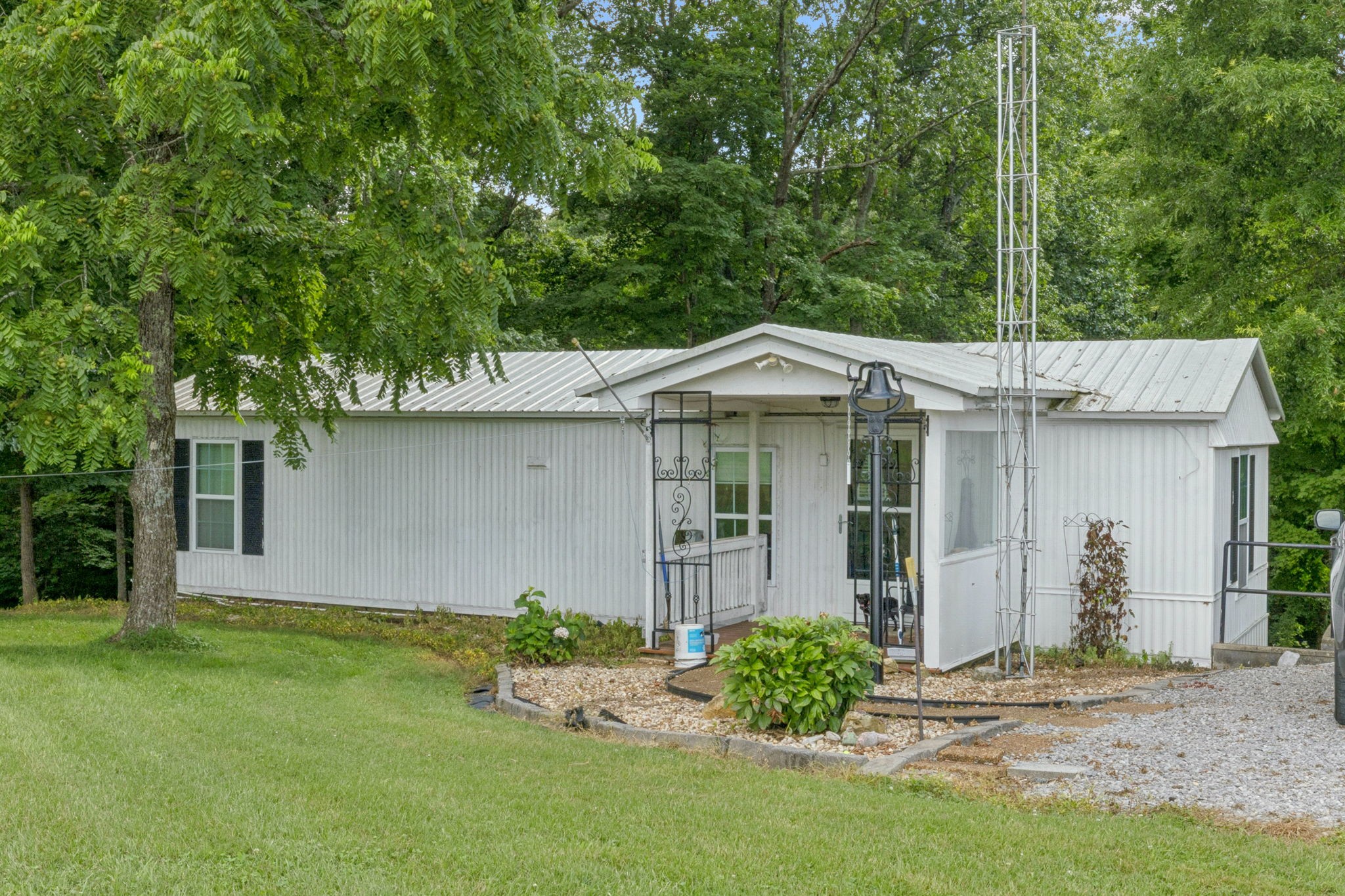 3225 Pinson School Road Greenbrier, TN 37073 - Photo 70 of 96 a front view of a house with garden