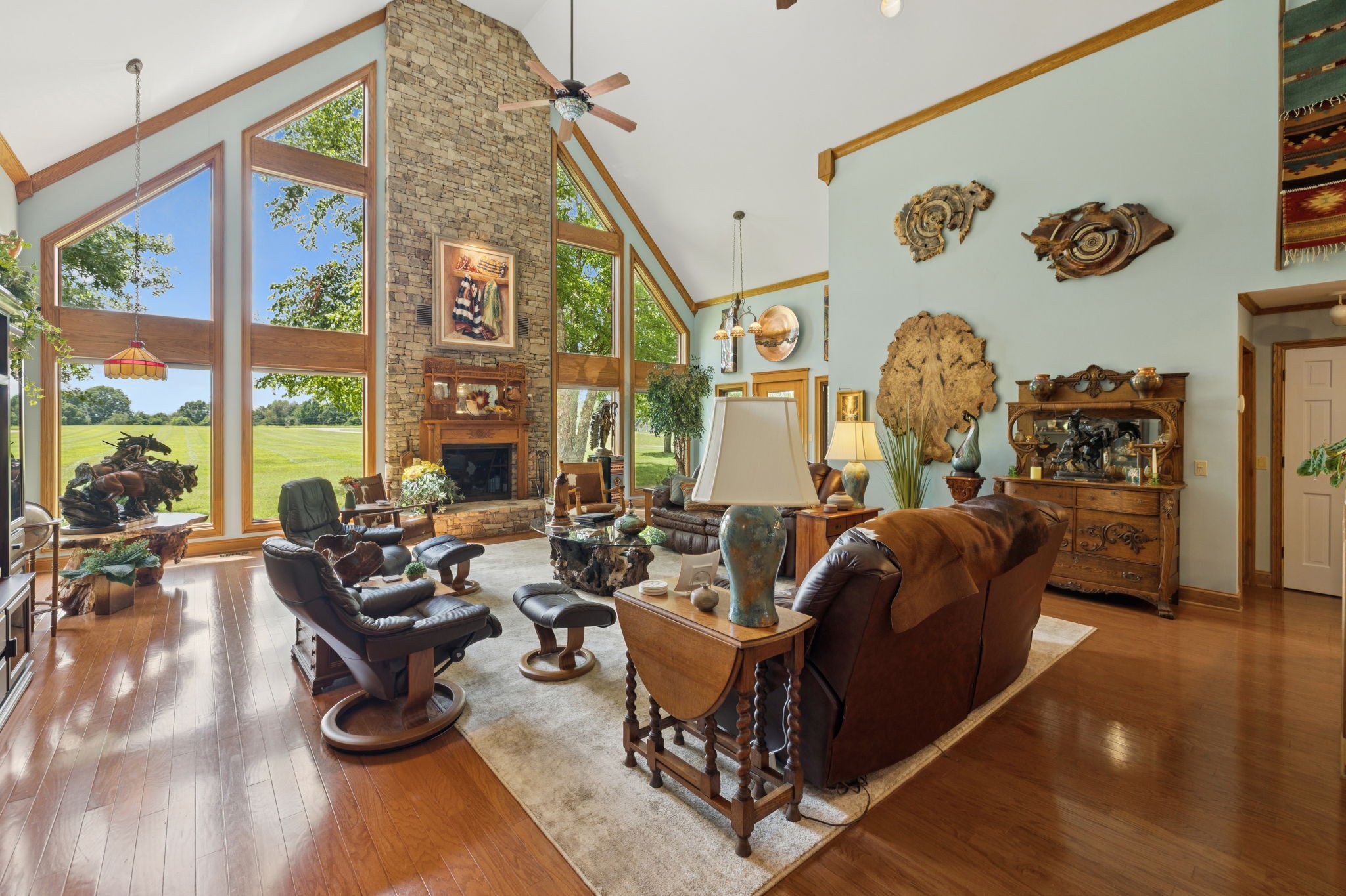 3225 Pinson School Road Greenbrier, TN 37073 - Photo 9 of 96 a living room with furniture windows and wooden floor