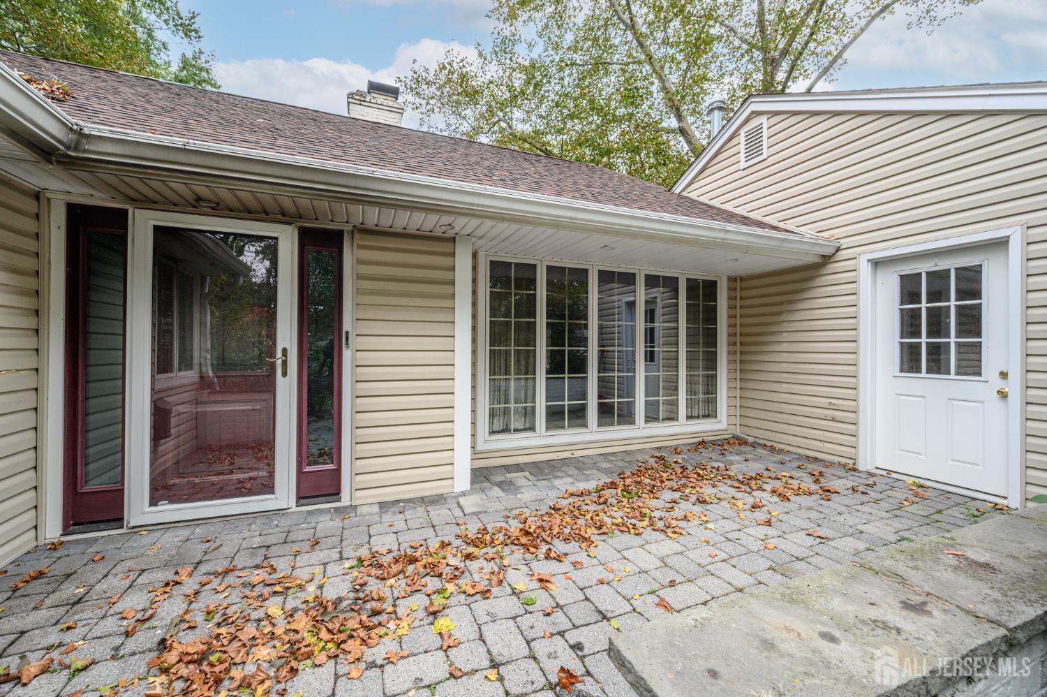 865 Norgate Drive Ridgewood, NJ 07450 - Photo 2 of 45