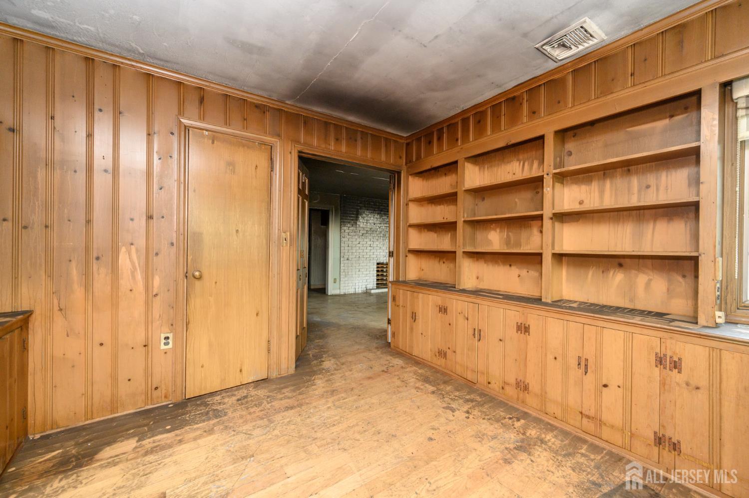 865 Norgate Drive Ridgewood, NJ 07450 - Photo 5 of 45