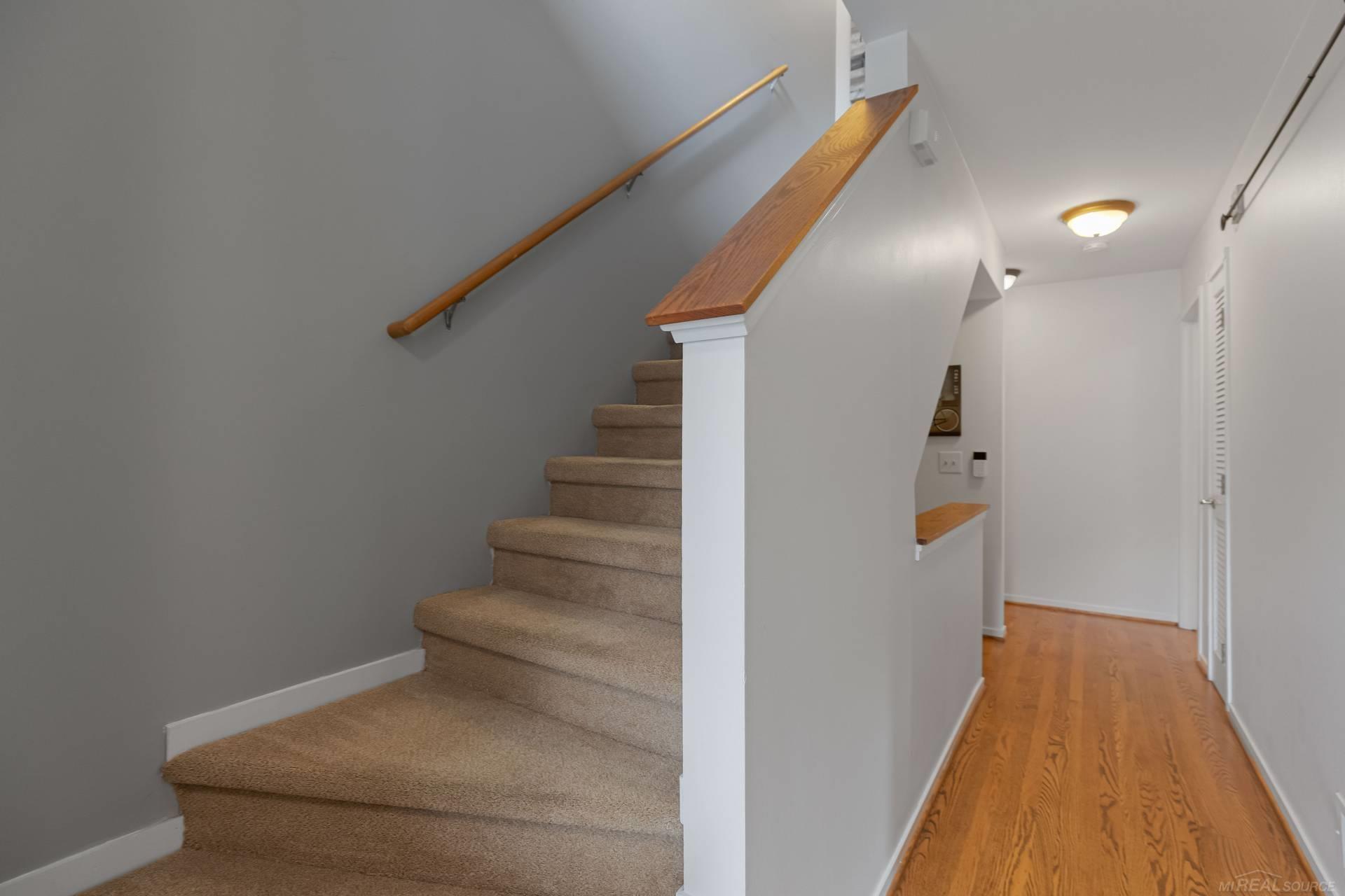 732 Hamilton Court Rochester, MI 48307 - Photo 24 of 42 50143671-c555268f-9496-47ca-ad10-9d1062e28197.JPG