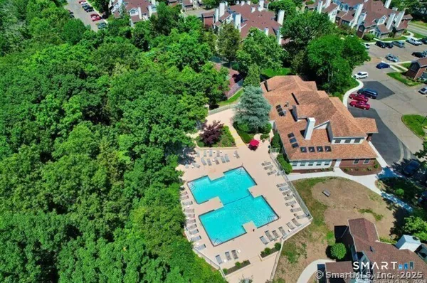 $169,000 | 118 Carriage Crossing Lane, Unit 118, Middletown, CT 06457