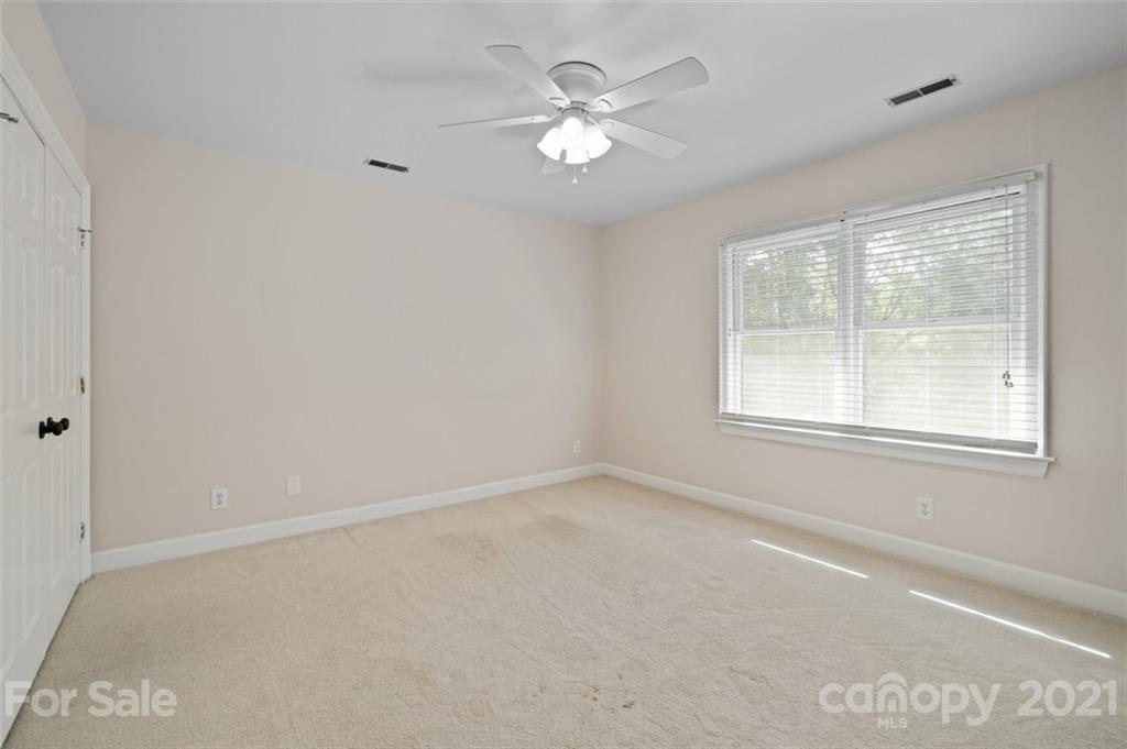 4301 Quail View Road Charlotte, NC 28226 - Photo 23 of 30 Gallery Image 23