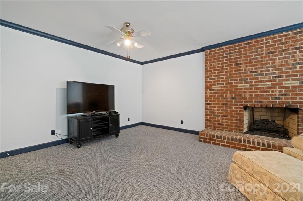 4301 Quail View Road Charlotte, NC 28226 - Photo 28 of 30 Gallery Image 28