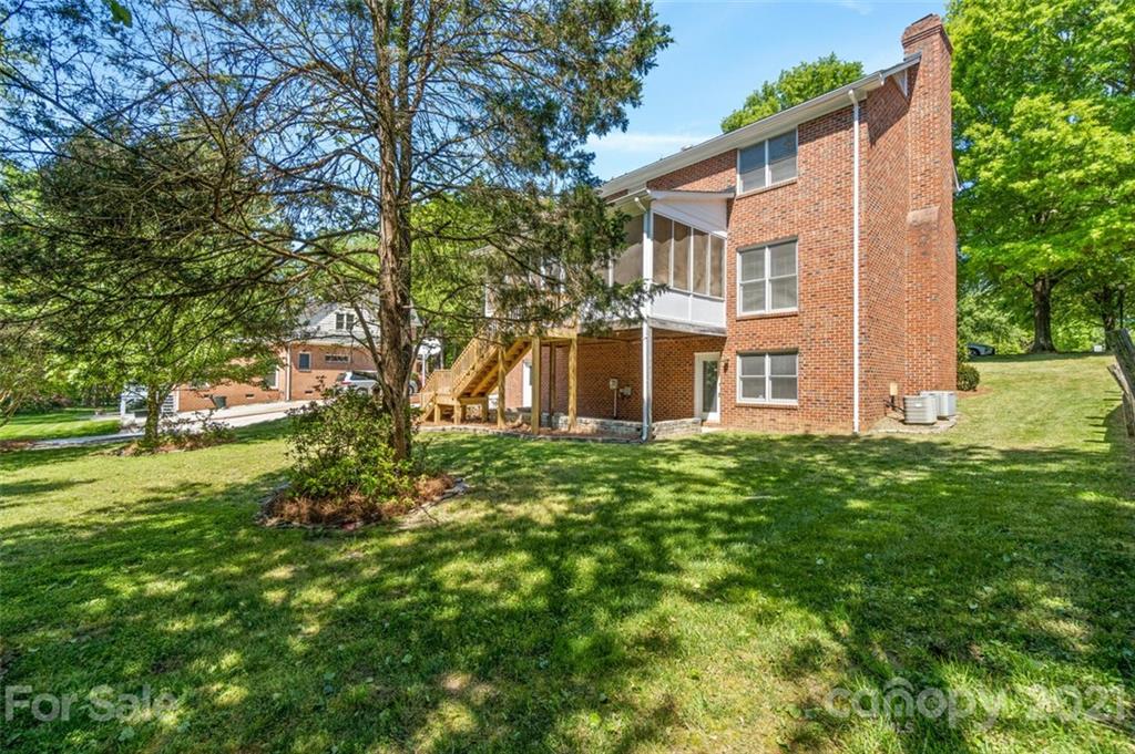 4301 Quail View Road Charlotte, NC 28226 - Photo 29 of 30 Gallery Image 29