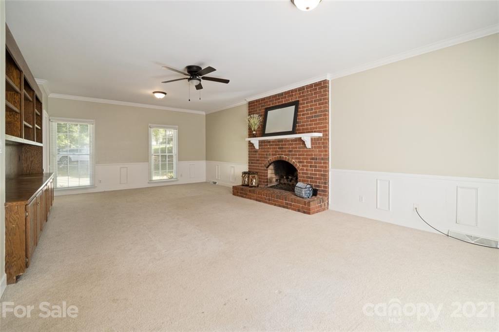 4301 Quail View Road Charlotte, NC 28226 - Photo 7 of 30 Gallery Image 7