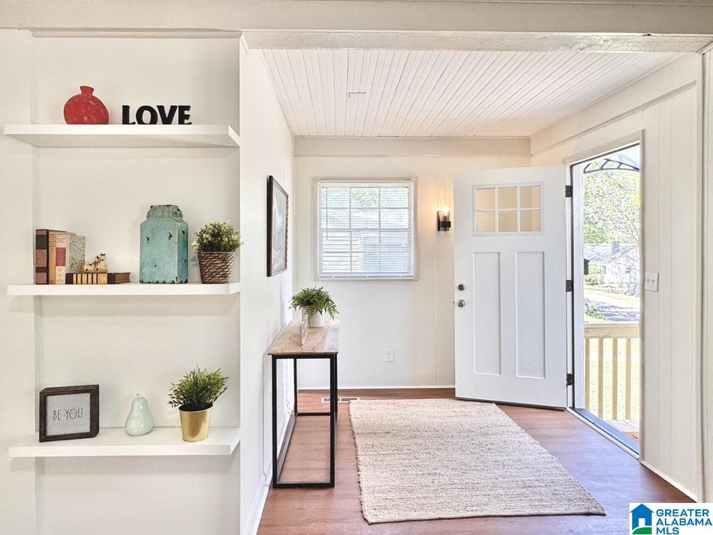 820 79th Place South Birmingham, AL 35206 - Photo 3 of 48
