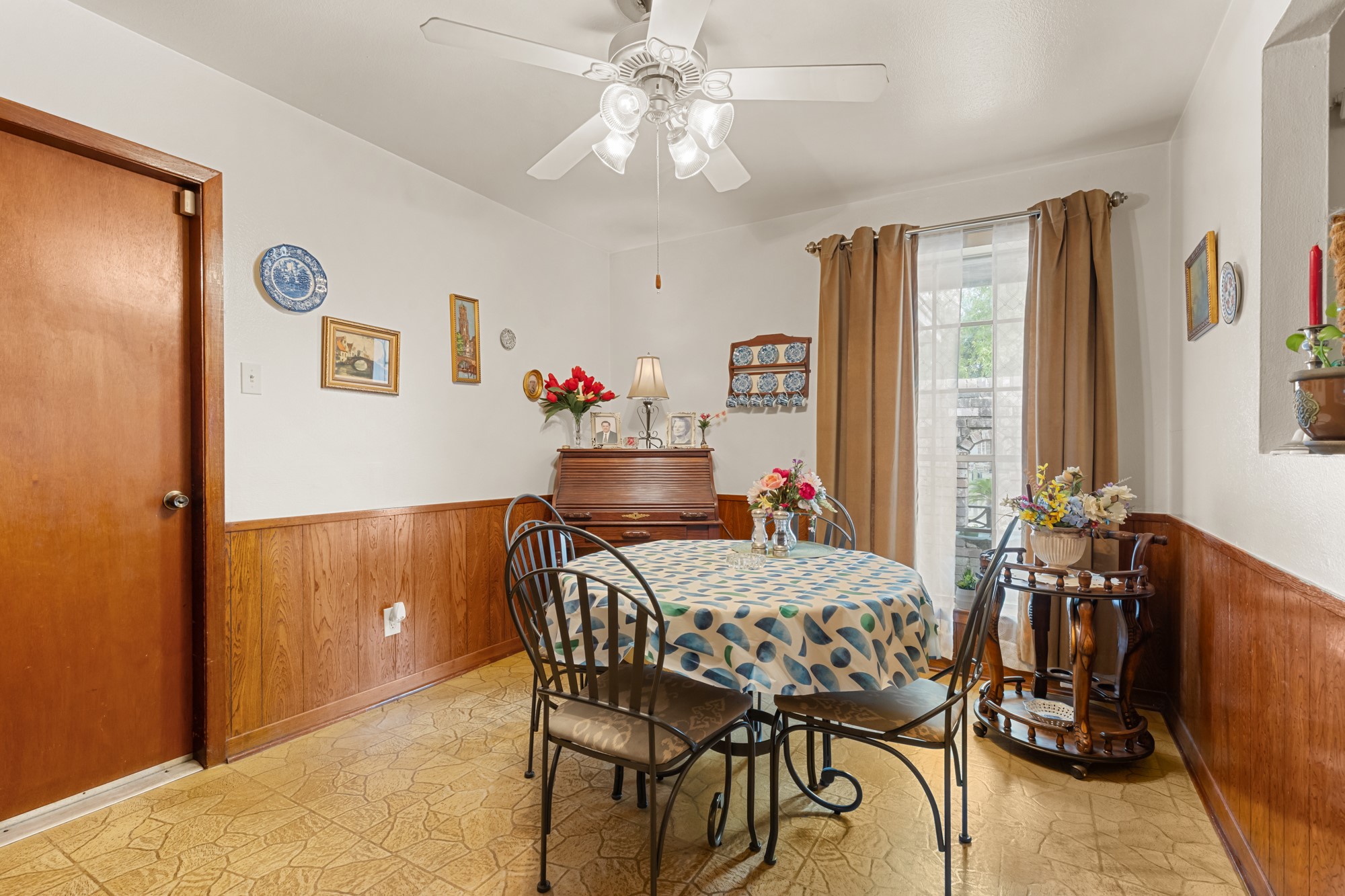 3622 Beau Lane Houston, TX 77039 - Photo 11 of 13 a dining room with furniture and window