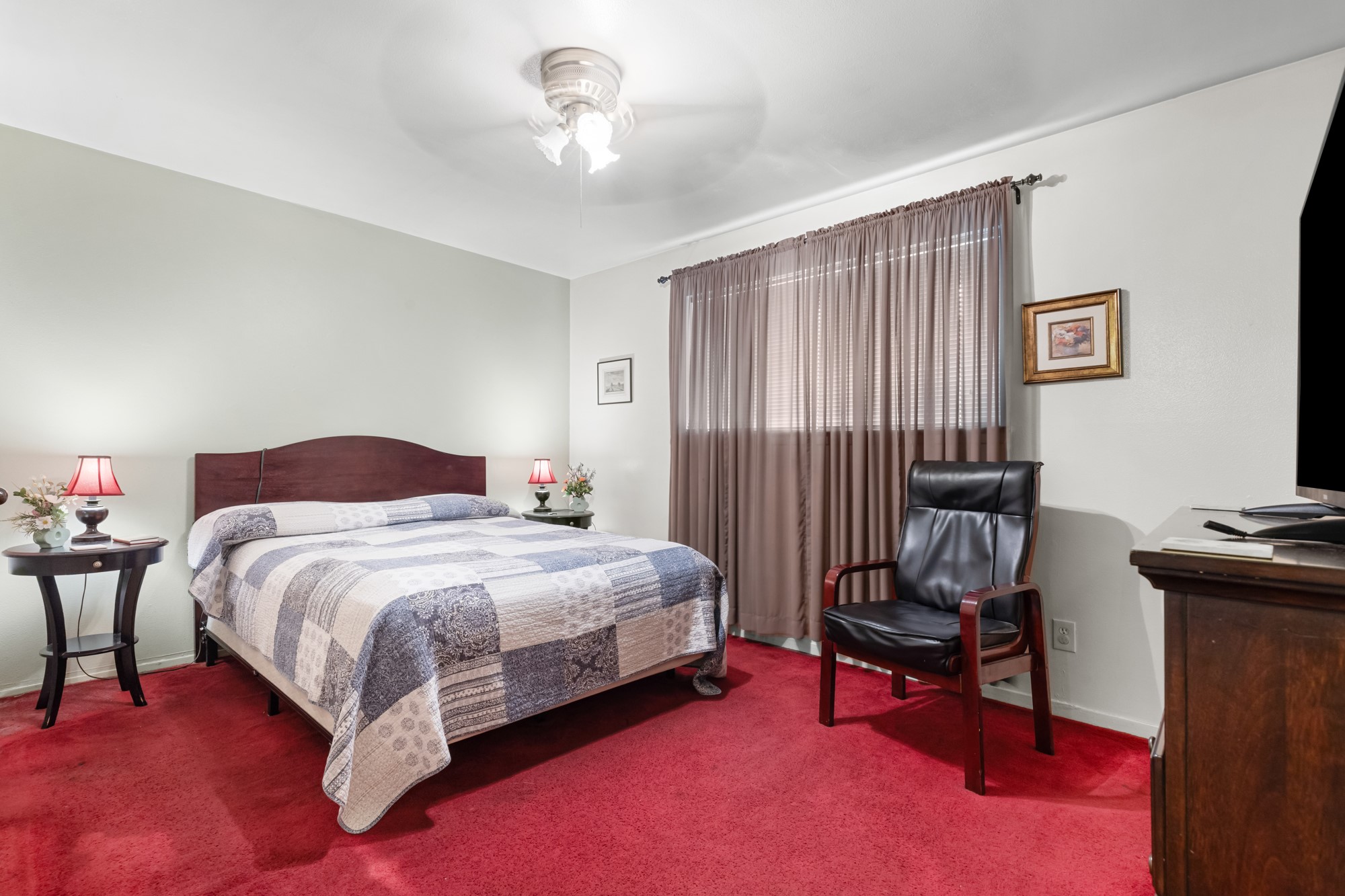 3622 Beau Lane Houston, TX 77039 - Photo 7 of 13 a bedroom with a bed and a furniture