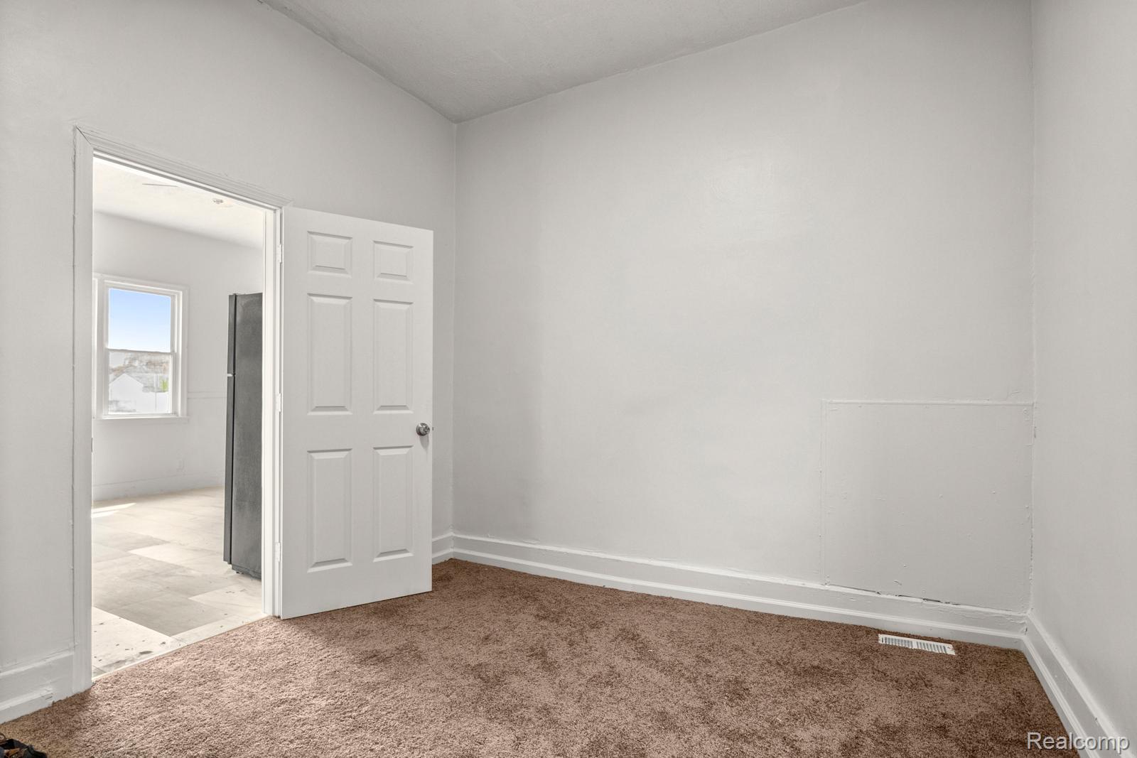 6203 Chase Road Dearborn, MI 48126 - Photo 6 of 8 6203 Chase Studio (6).jpeg