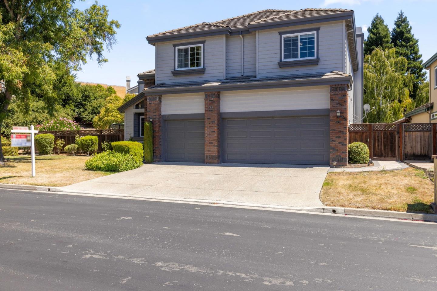165 Canyon Lakes Way San Ramon, CA 94582 - Photo 1 of 1 a house with a outdoor space