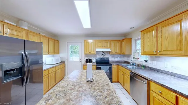 $270,000 | 2403 Regency Drive, Randleman, NC 27317