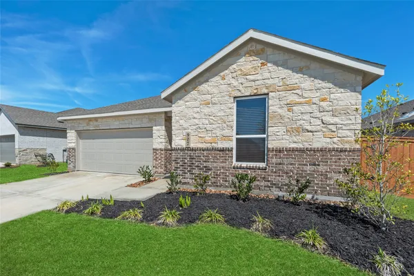 $270,000 | 907 Heaven Drive, Beasley, TX 77417