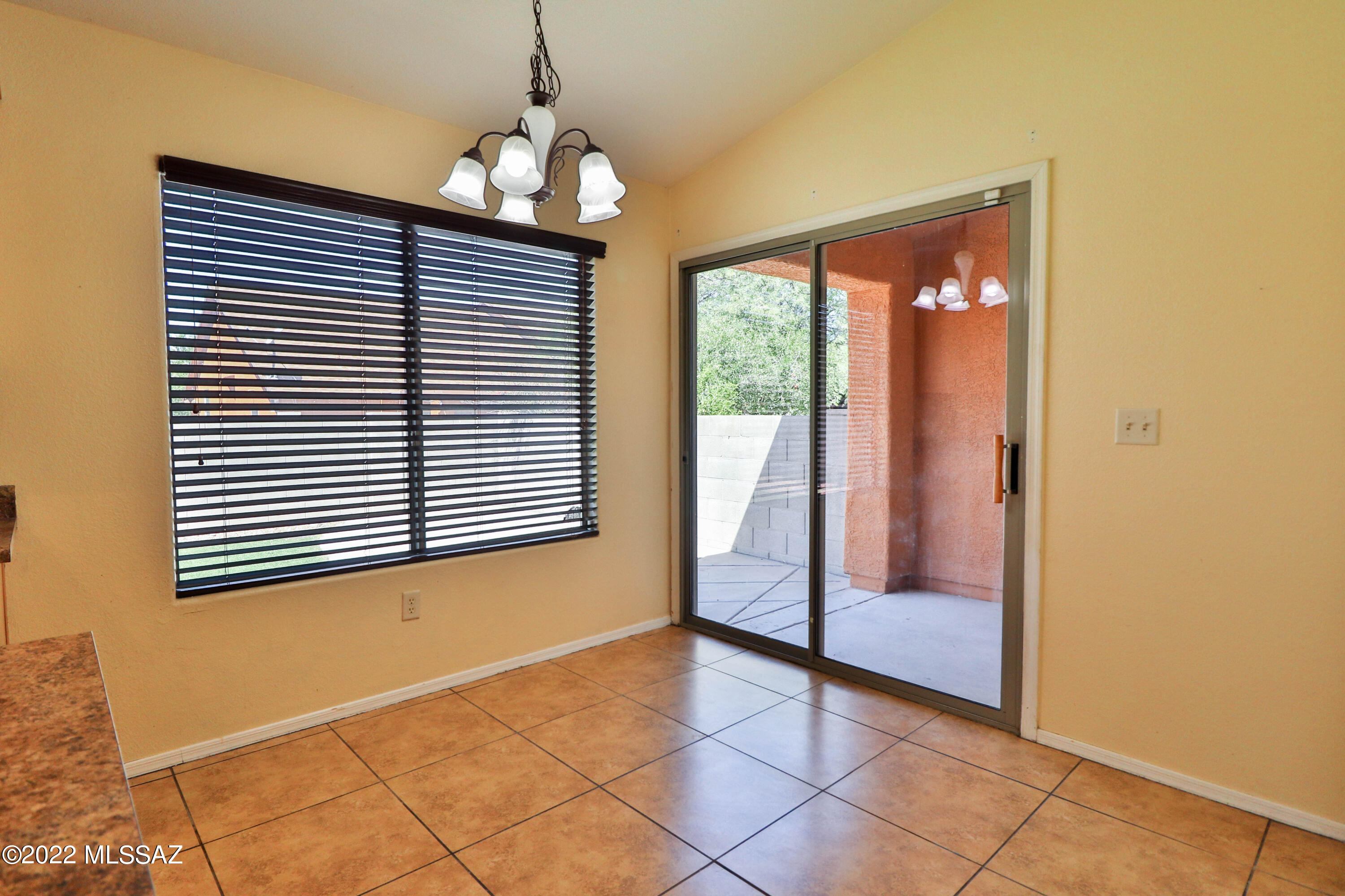 5964 South Avenida Ribero Tucson, AZ 85706 - Photo 9 of 28
