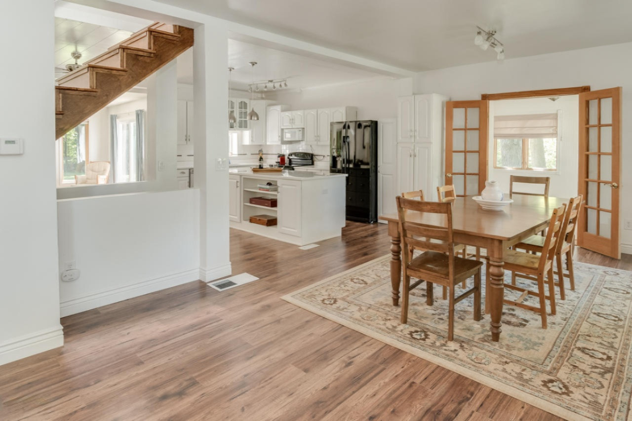 3311 Old Colony Road Kalamazoo, MI 49008 - Photo 3 of 28 Old Colony-3