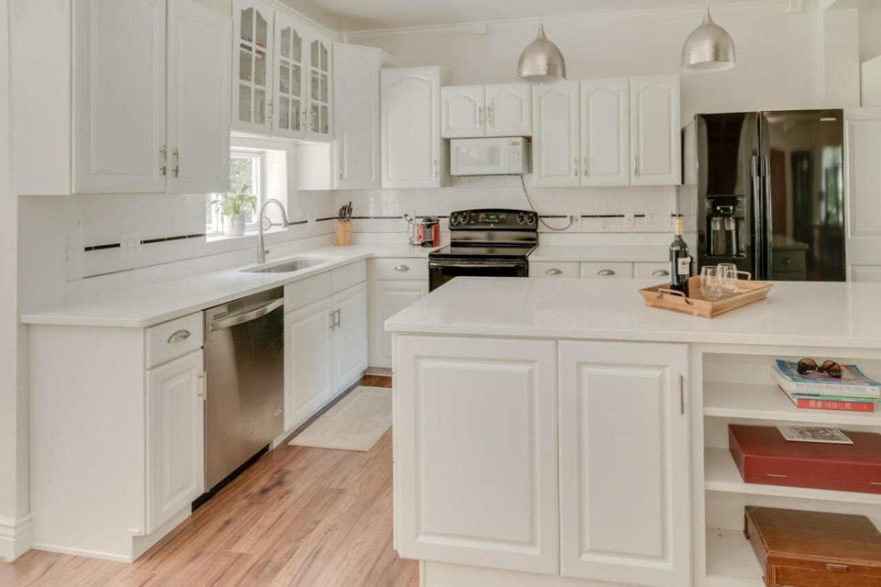 3311 Old Colony Road Kalamazoo, MI 49008 - Photo 6 of 28 Old Colony-6