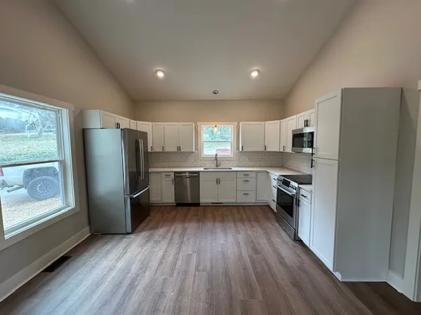 $1,250 | 501 A Rock Creek Road, Clemson, SC 29631