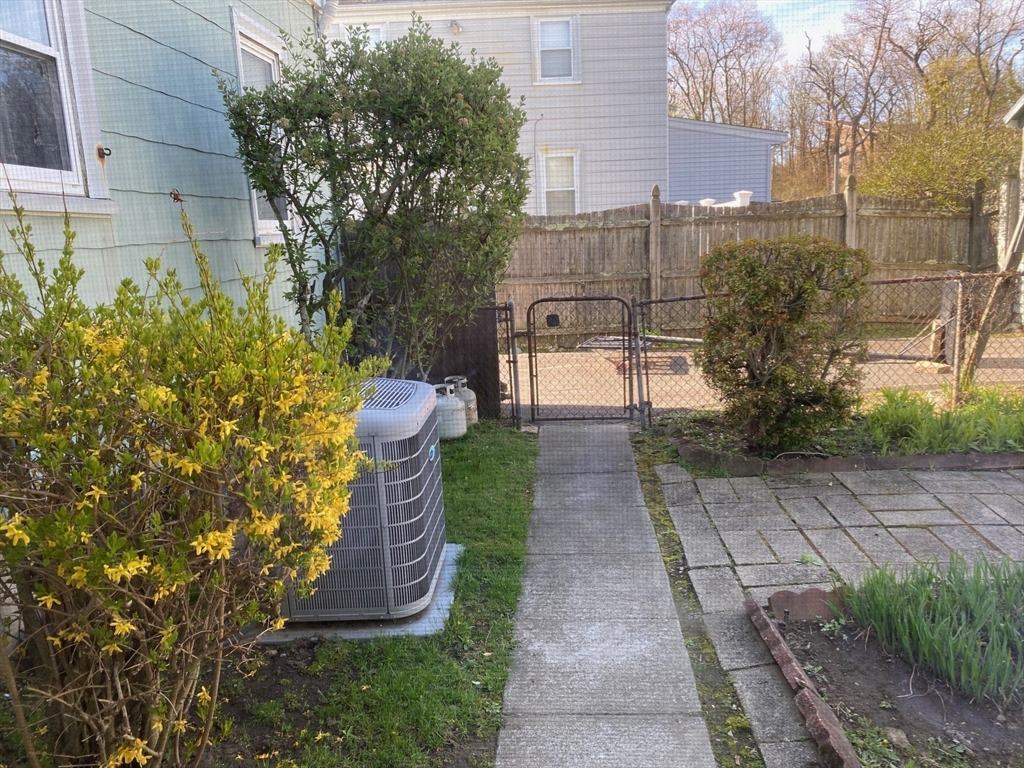 22 Ruggles Street Quincy, MA 02169 - Photo 12 of 42 Gallery Image 12