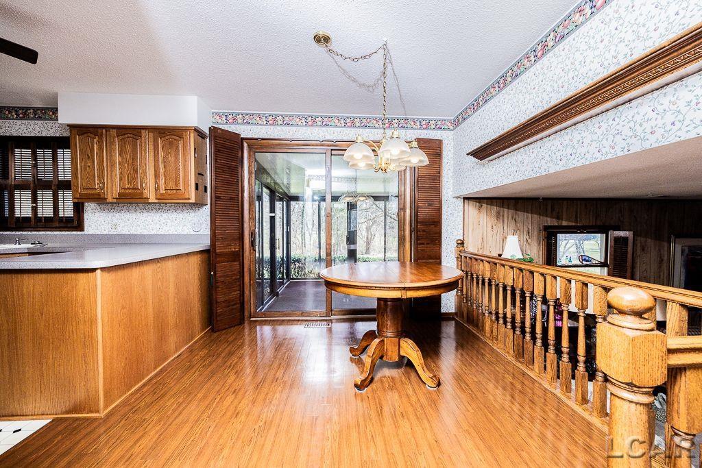 1305 Rutledge Drive Temperance, MI 48182 - Photo 8 of 39 50136473-1d1b2324-5139-4fe5-a888-45cb08496c77.JPG