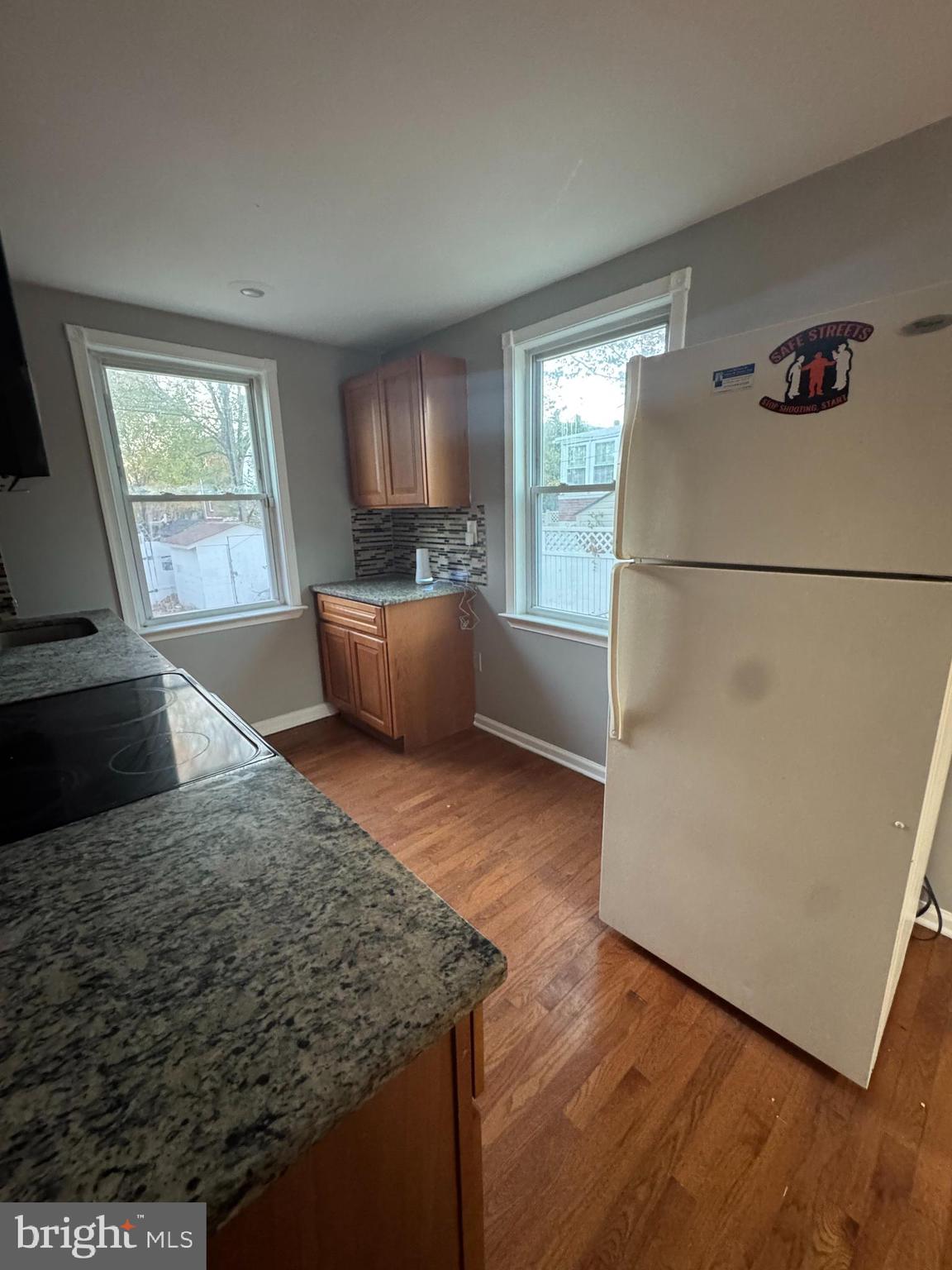 2820 Bookert Drive Baltimore, MD 21225 - Photo 5 of 12 Updated kitchen