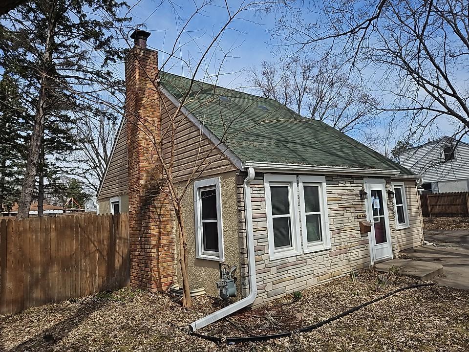 729 Brisbin Street Anoka, MN 55303 - Photo 2 of 40
