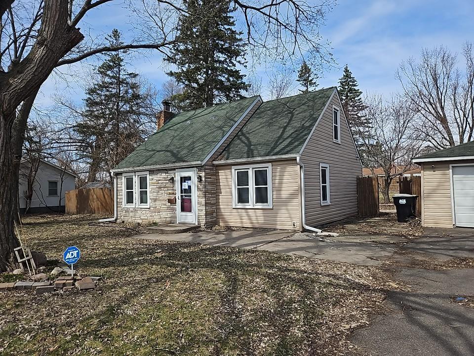 729 Brisbin Street Anoka, MN 55303 - Photo 3 of 40
