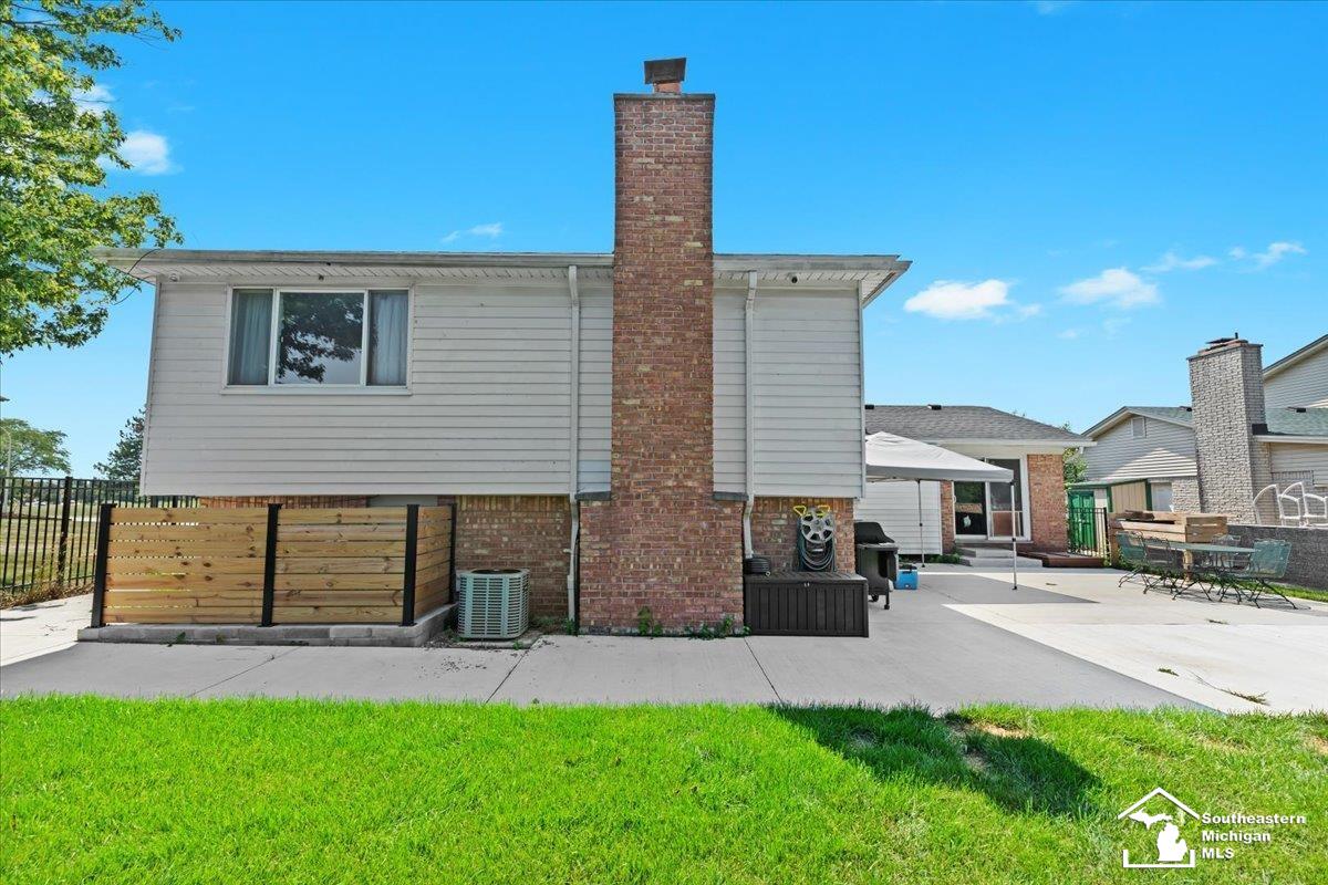 18503 Valleyview Street Riverview, MI 48193 - Photo 30 of 31