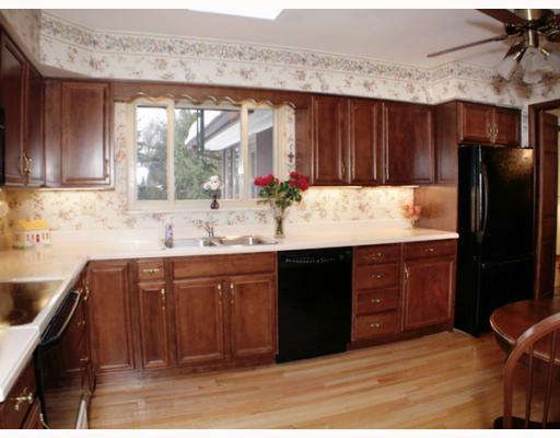421 Sangree Road Pittsburgh, PA 15237 - Photo 7 of 18 Kitchen.