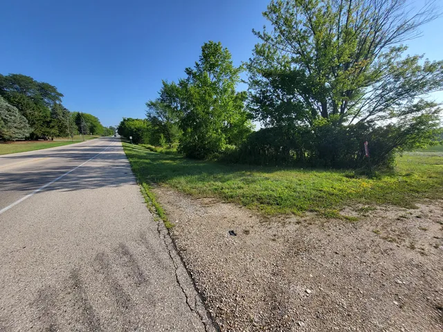 $999,900 | Lt0 Pilgrim Road, Brookfield, WI 53005