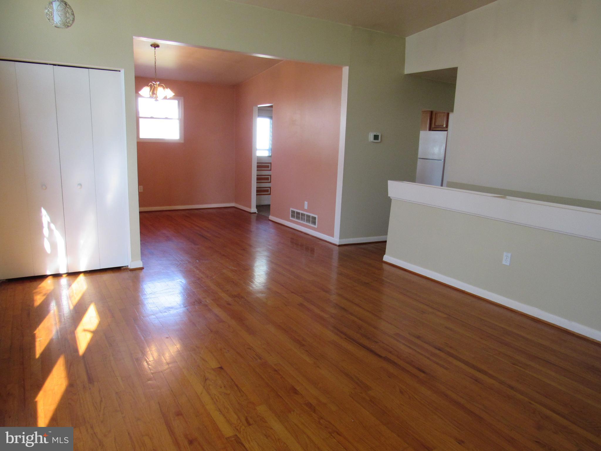 8116 Scotts Level Road Baltimore, MD 21208 - Photo 7 of 37 Living Room