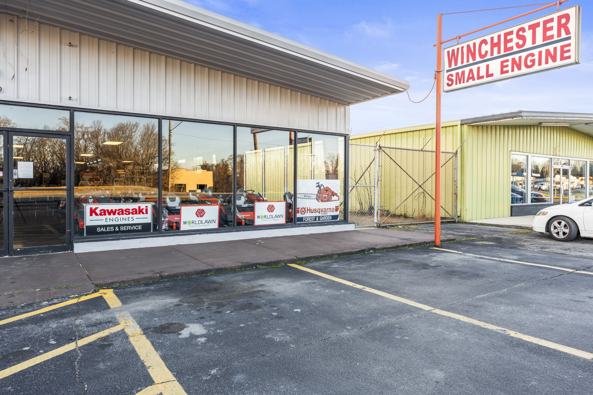 918 South College Street Winchester, TN 37398 - Photo 4 of 44