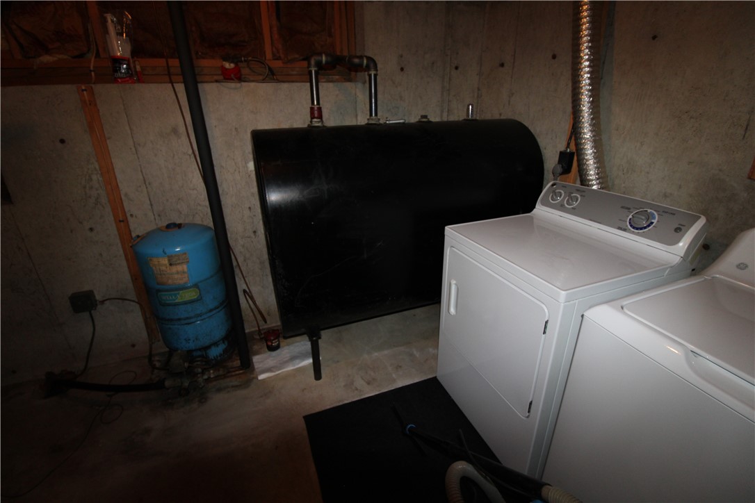 4112 Flat River Road Coventry, RI 02827 - Photo 32 of 37