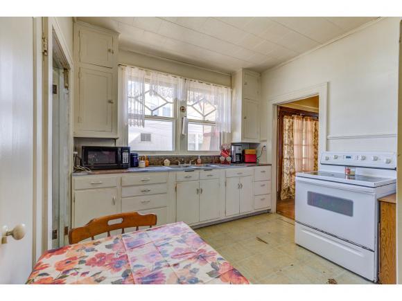 604 Main Street Rising Sun, IN 47040 - Photo 10 of 25